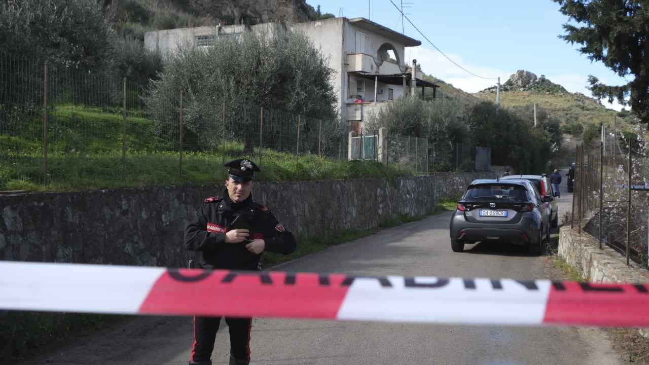 Altavilla Milicia, i carabinieri chiudono al pubblico il luogo della strage