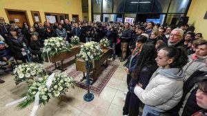 I funerali di Emmanuel e Kevin Barreca