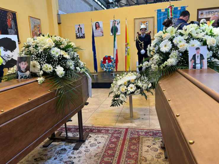 I funerali di Kevin ed Emmannuel